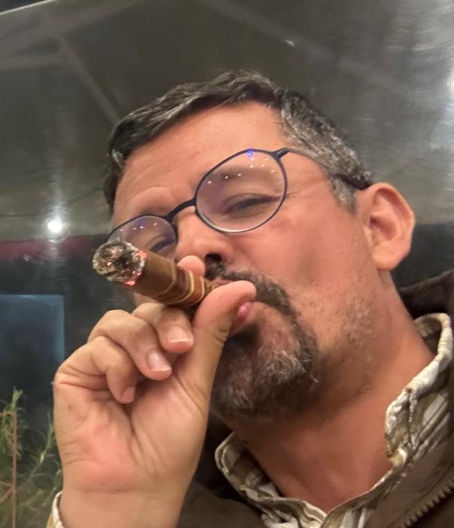 Dr. Renato